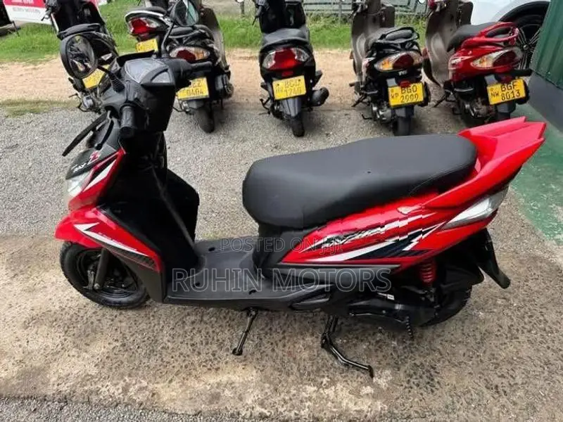 Yamaha RayZR 2015
