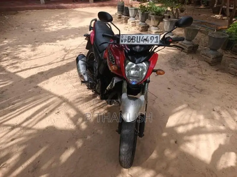 Yamaha FZS V1 2014