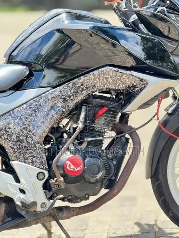 Honda CB Hornet 2016