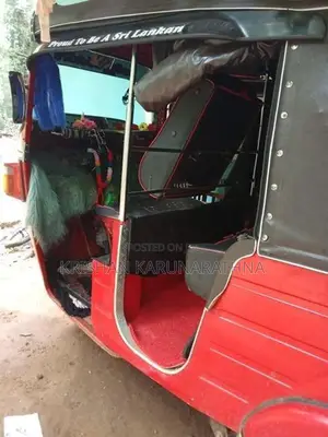 Bajaj RE 2011