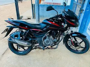 Bajaj Pulsar 150 2017