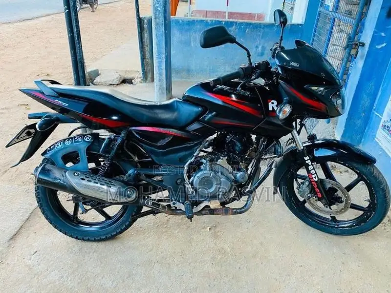 Bajaj Pulsar 150 2017