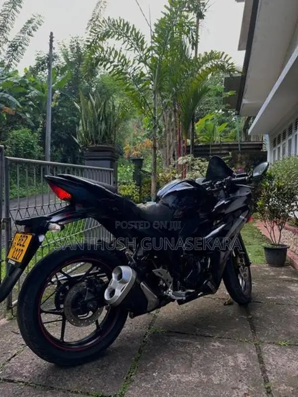 Suzuki Gixxer SF 2017