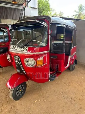Bajaj RE 2013
