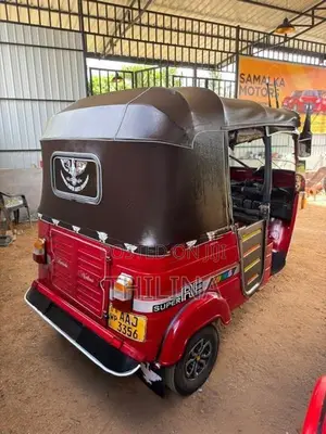 Bajaj RE 2013