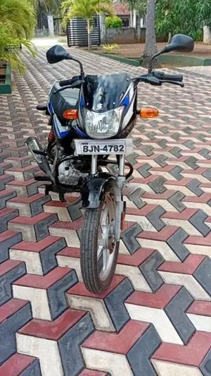Bajaj CT100 2025