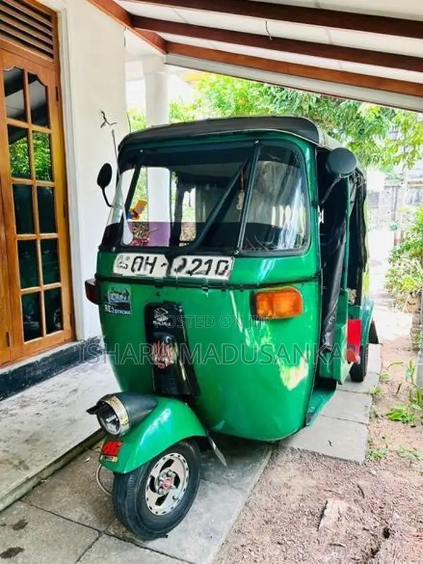 Bajaj RE 3weel 2006