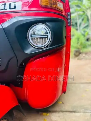 Bajaj RE 2025