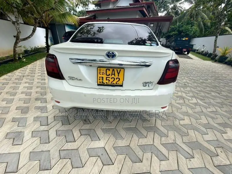 Toyota Axio WXB 2017