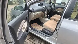 Toyota Belta 2007