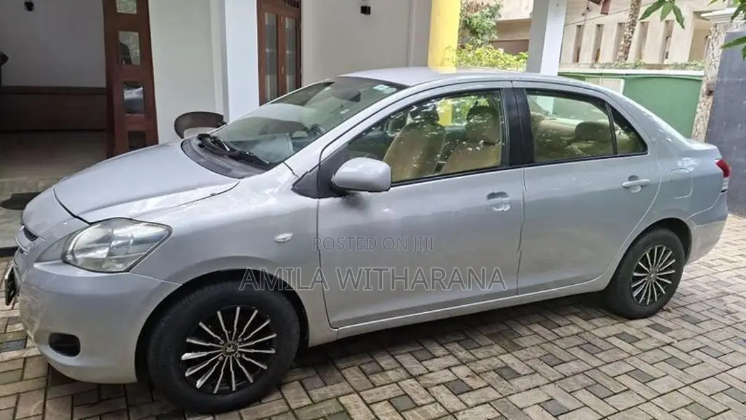 Toyota Belta 2007