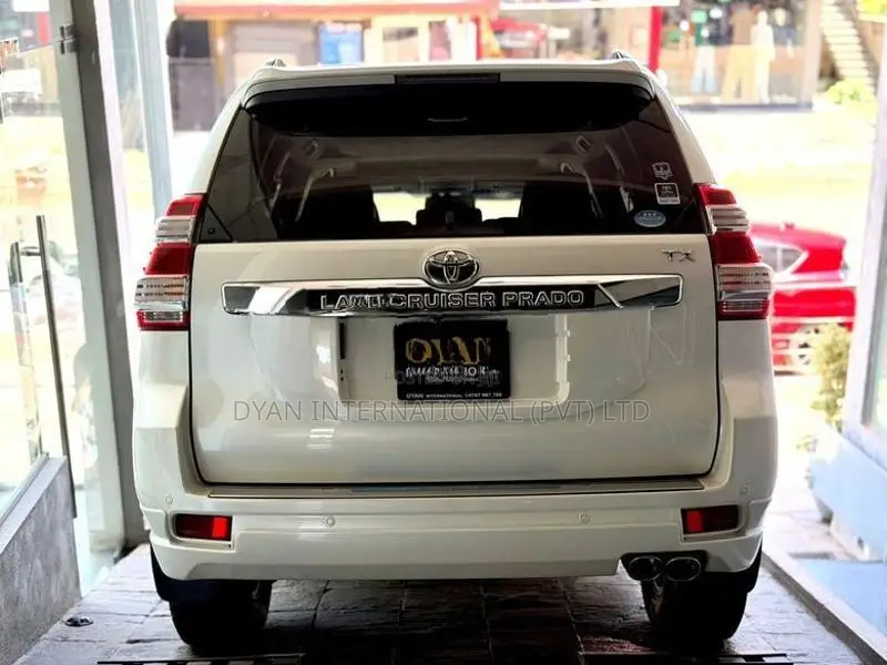 Toyota Land Cruiser Prado TX 2015