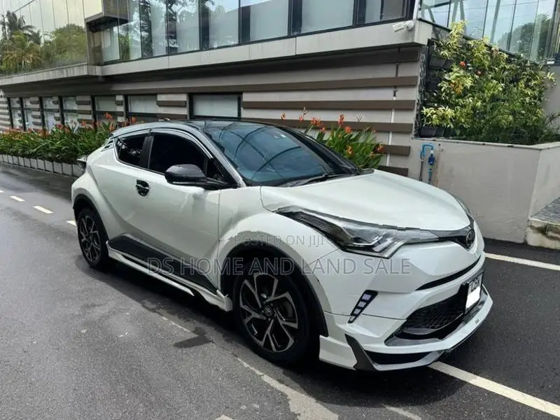 Toyota CHR NGX50 2018