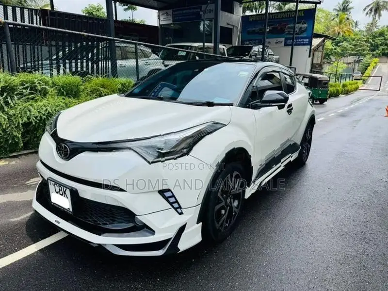 Toyota CHR NGX50 2018
