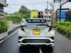 Toyota CHR NGX50 2018