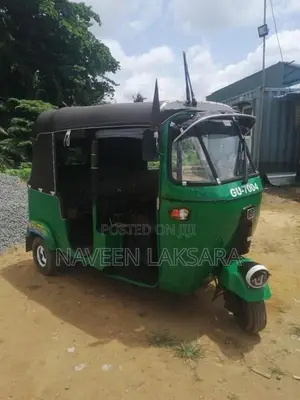 Bajaj RE 2002