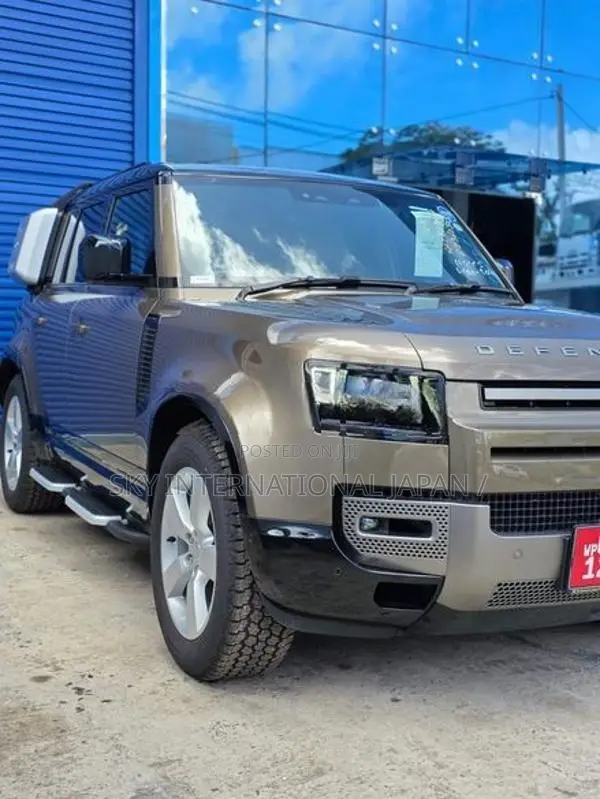 Land Rover Defender 2025