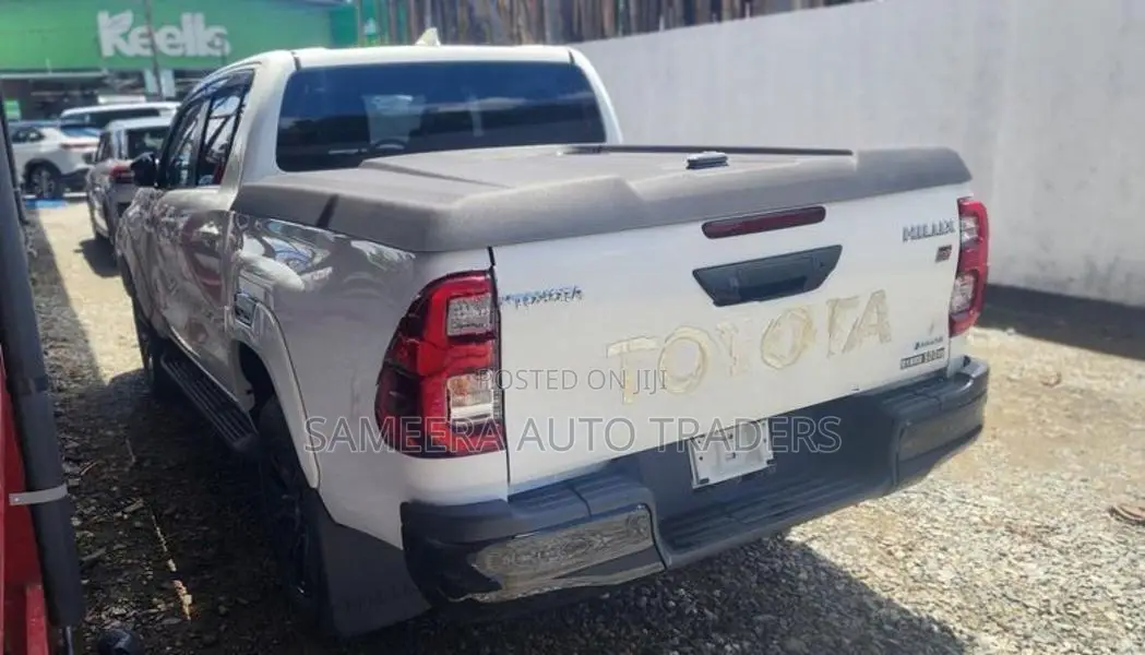 Toyota Hilux GR Sport 2023