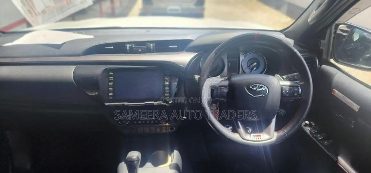 Toyota Hilux GR Sport 2023