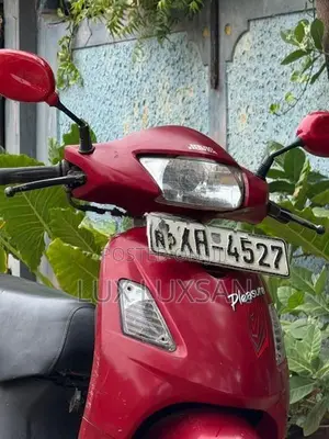 Hero Pleasure 2012