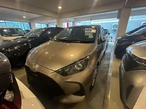 Toyota Yaris X GRADE 2024