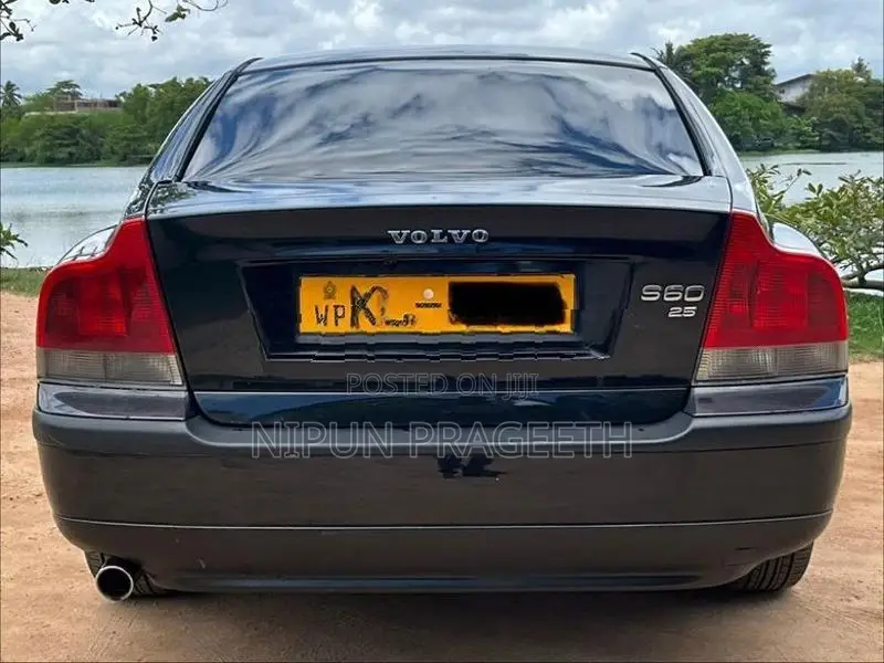 Volvo 2001