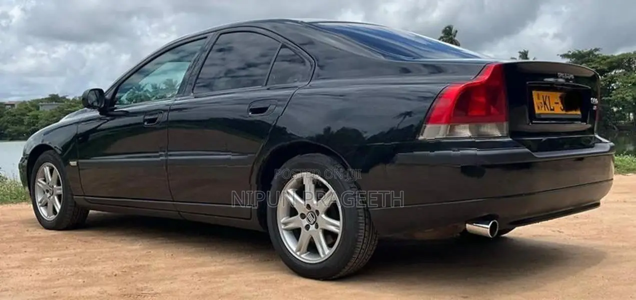 Volvo 2001