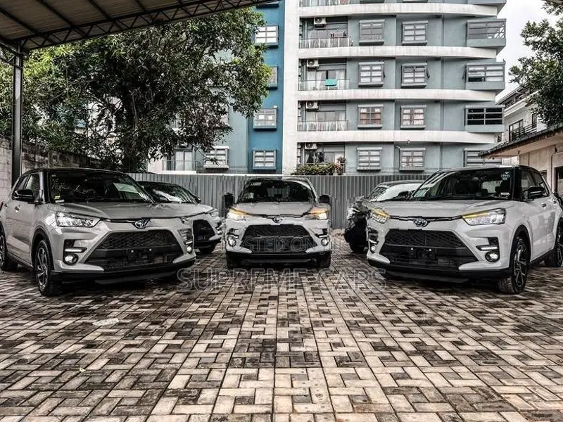 Toyota Raize Z HYBRID 4WAY BSM 2026