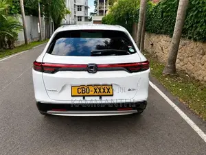 Honda Vezel Z Grade 4 Way Camera 2025