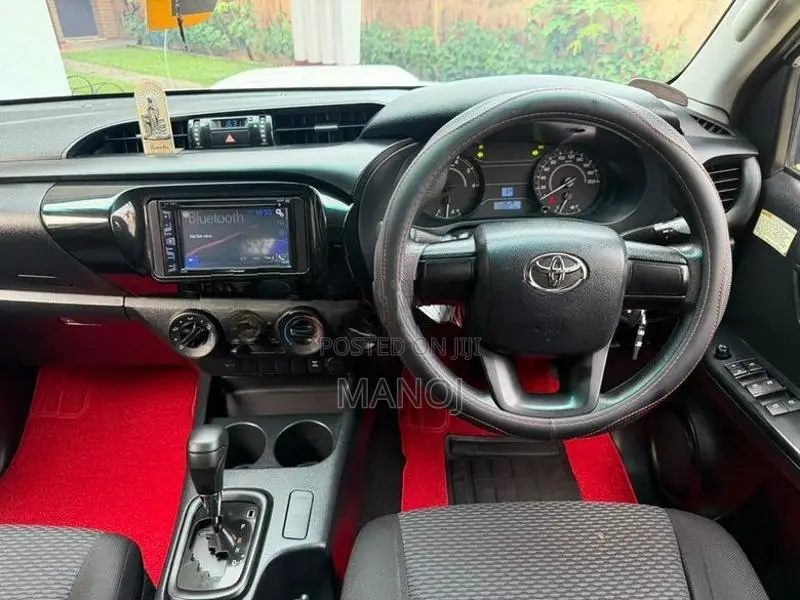 Toyota Hilux 2016