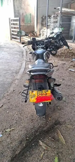 Bajaj Discover 125 2012