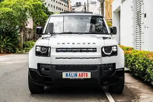 Land Rover Defender 7-SEATER P300 2025