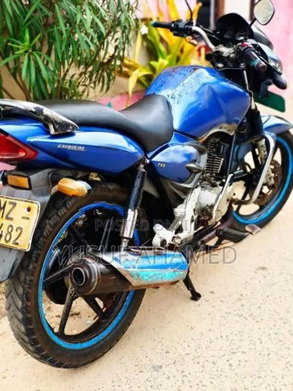 TVS Apache 2006