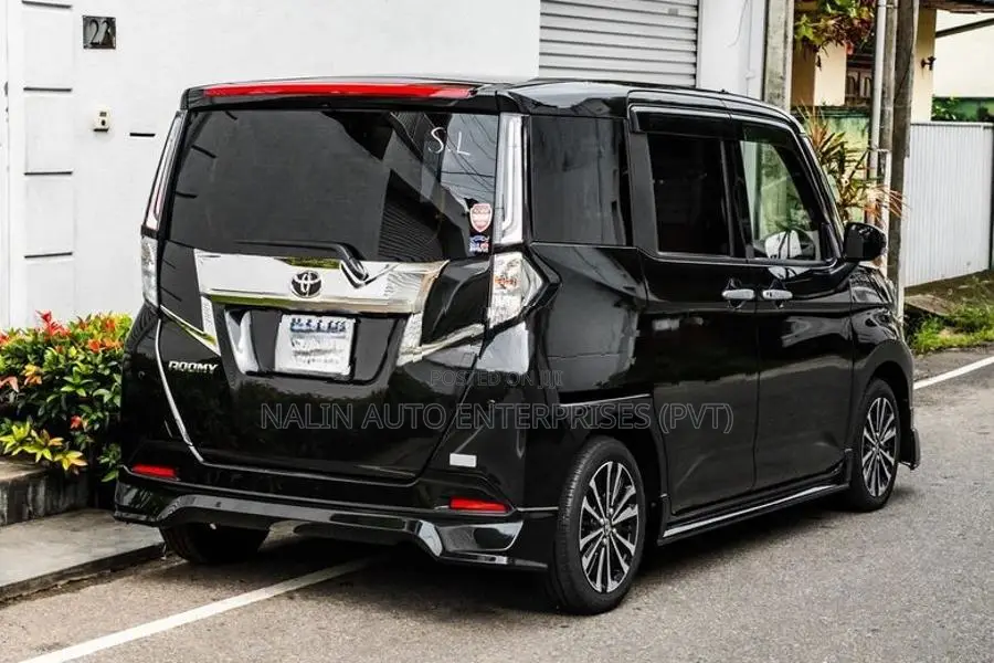 Toyota Roomy CUSTOM-GT GR-SPORT 2024