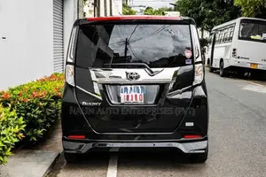 Toyota Roomy CUSTOM-GT GR-SPORT 2024