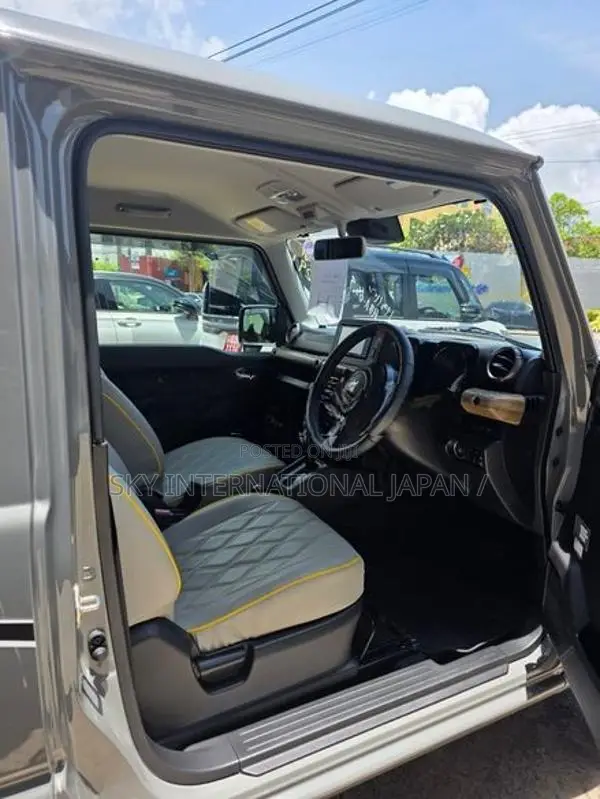 Suzuki Jimny 2024