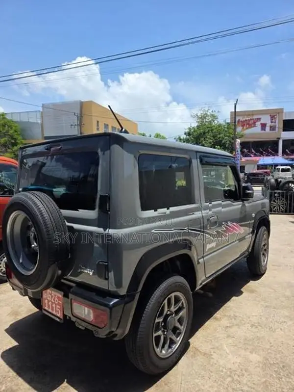 Suzuki Jimny 2024