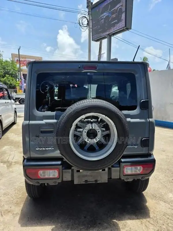 Suzuki Jimny 2024