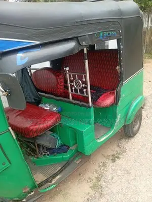 Bajaj RE 2011