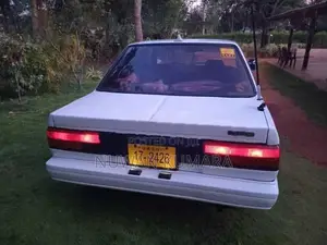 Nissan Sunny 1989