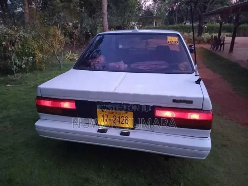 Nissan Sunny 1989