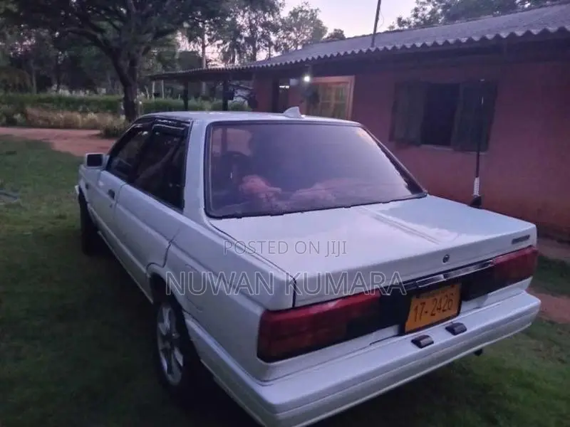 Nissan Sunny 1989