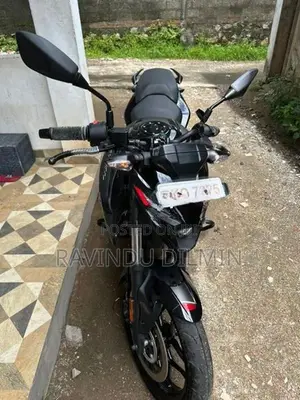 Bajaj Pulsar N160 2025