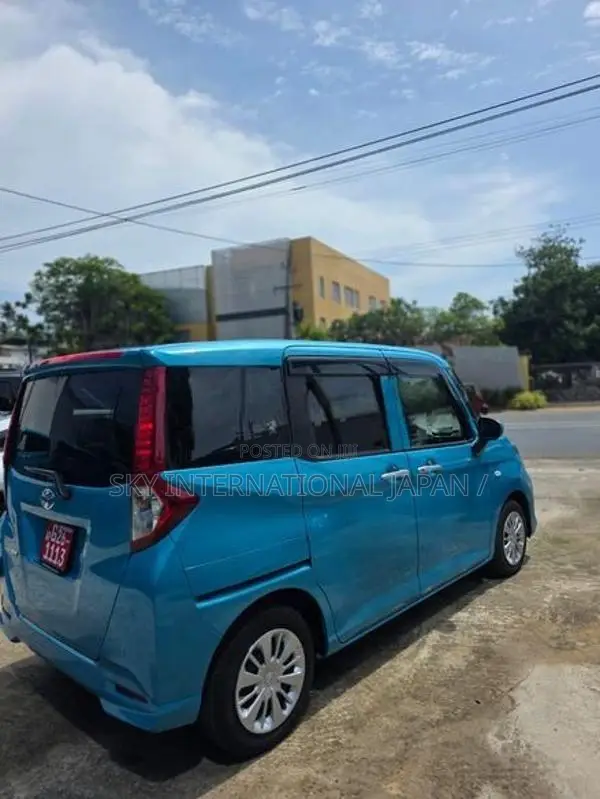Toyota Roomy 2024