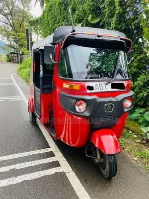Bajaj RE Three Wheeler 2019