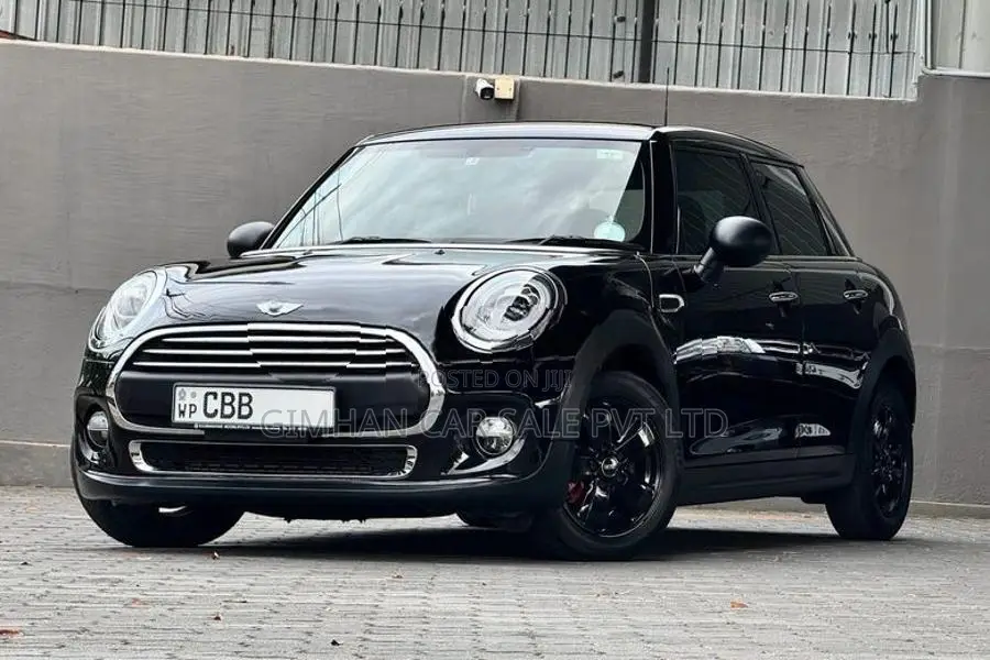 BMW Mini Cooper F55 2018