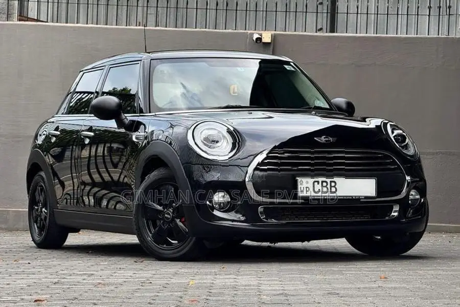 BMW Mini Cooper F55 2018