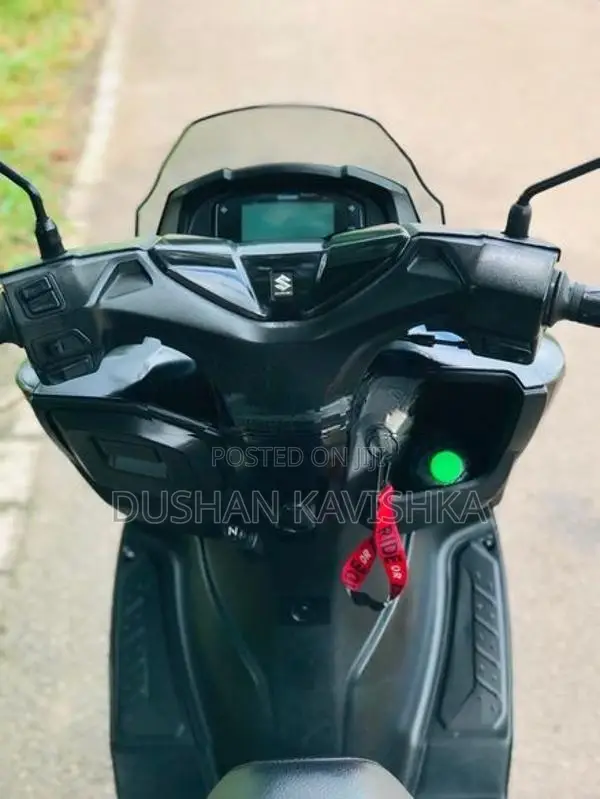 Suzuki Burgman 2020