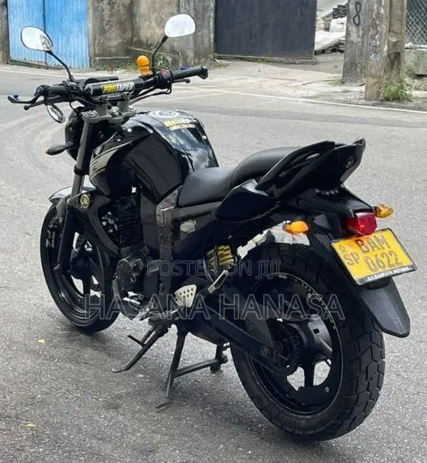 Yamaha FZ 2013