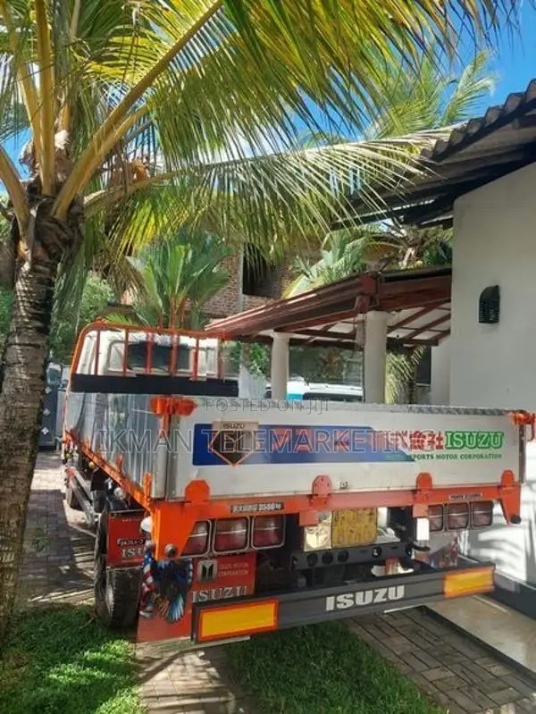 Isuzu NPR71H 4HG1 2001